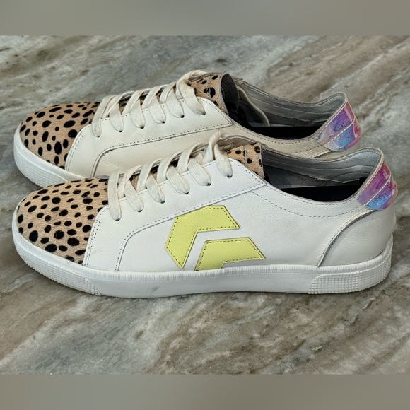 Women’s DOLCE VITA Zaga Calf Hair Leather Sneakers- Size 9 - Picture 3 of 10